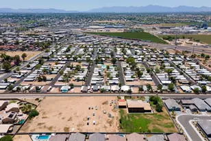 8601 N 71st Ave, Glendale, AZ 85301 - Photo 23