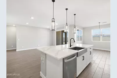 310 W Flatiron Trail, Apache Junction, AZ 85120 - Photo 5