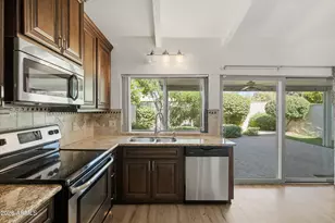 5558 N 71st St, Paradise Valley, AZ 85253 - Photo 11