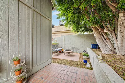 510 E Wescott Drive, Phoenix, AZ 85024 - Photo 17