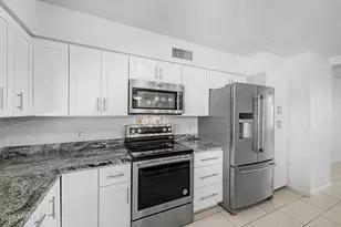 2815 W Villa Rita Dr, Phoenix, AZ 85053 - Photo 9