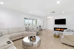 1708 E McLellan Blvd, Phoenix, AZ 85016 - Photo 1