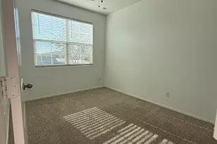 4924 S 104th Dr, Tolleson, AZ 85353 - Photo 5
