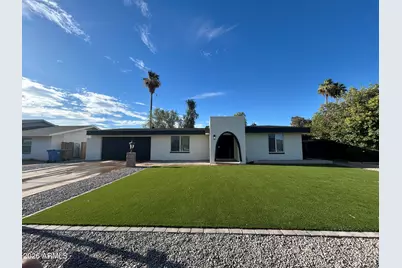 4136 W Caron Street, Phoenix, AZ 85051 - Photo 1