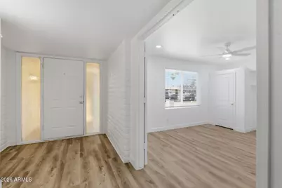 4136 W Caron Street, Phoenix, AZ 85051 - Photo 5