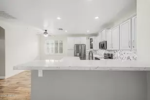 7103 W Lone Tree Trail, Peoria, AZ 85383 - Photo 9