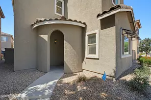 7227 S 17th Dr, Phoenix, AZ 85041 - Photo 3