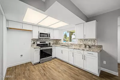 8861 W Weldon Avenue, Phoenix, AZ 85037 - Photo 15