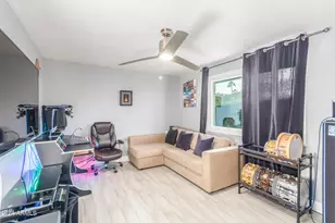 3531 E Becker Ln, Phoenix, AZ 85028 - Photo 29