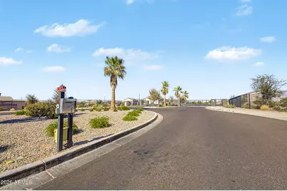 2540 W Grenadine Road, Phoenix, AZ 85041 - Photo 55