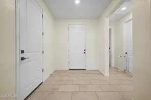 2540 W Grenadine Rd, Phoenix, AZ 85041 - Photo 7