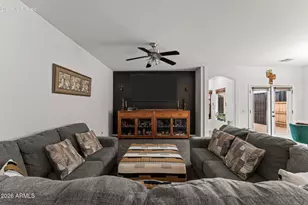 27170 S Bennett Way, Congress, AZ 85332 - Photo 3