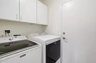 3407 E Wahalla Ln, Phoenix, AZ 85050 - Photo 21