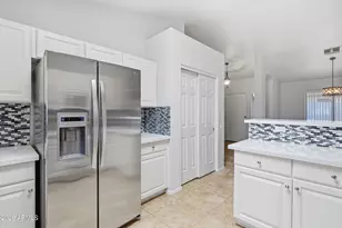 3407 E Wahalla Ln, Phoenix, AZ 85050 - Photo 9