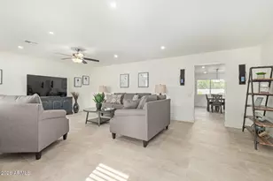 9830 W Evergreen Dr, Sun City, AZ 85373 - Photo 7