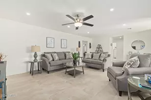 9830 W Evergreen Dr, Sun City, AZ 85373 - Photo 9