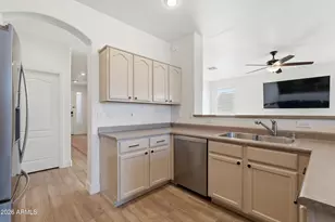 2841 E Carla Vista Dr, Chandler, AZ 85225 - Photo 9