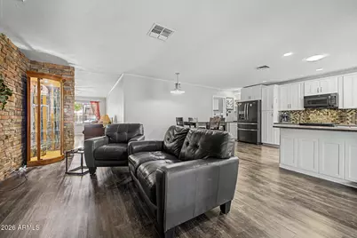 2214 E Holmes Avenue, Mesa, AZ 85204 - Photo 11