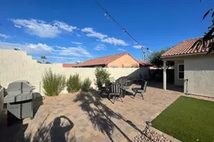 3706 E Desert Flower Ln, Phoenix, AZ 85044 - Photo 5