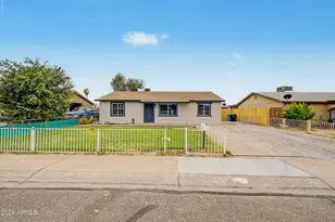 7407 W Monte Vista Rd, Phoenix, AZ 85035 - Photo 1