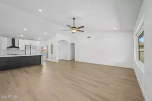 351 W Amoroso Dr, Gilbert, AZ 85233 - Photo 5