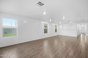 5817 S 30th Glen, Phoenix, AZ 85041 - Photo 5