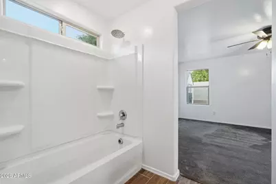 5817 S 30th Glen, Phoenix, AZ 85041 - Photo 11