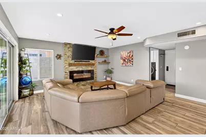 19432 N 36th Way, Phoenix, AZ 85050 - Photo 13