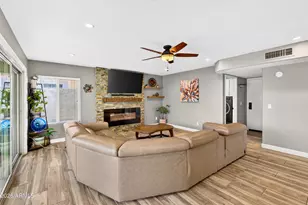 19432 N 36th Way, Phoenix, AZ 85050 - Photo 13