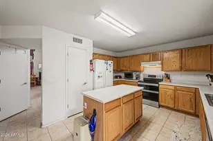 3726 N 105th Dr, Avondale, AZ 85392 - Photo 7