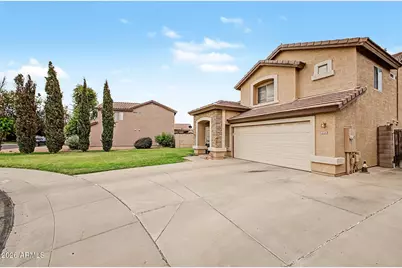 3726 N 105th Drive, Avondale, AZ 85392 - Photo 3