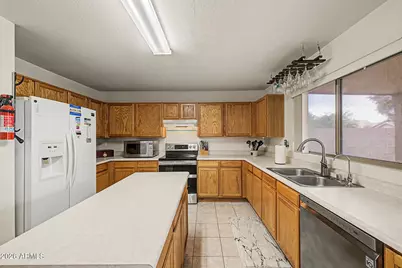 3726 N 105th Drive, Avondale, AZ 85392 - Photo 5