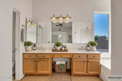 24250 N 39th Avenue, Glendale, AZ 85310 - Photo 11