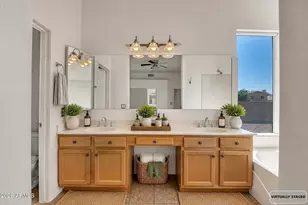 24250 N 39th Ave, Glendale, AZ 85310 - Photo 11