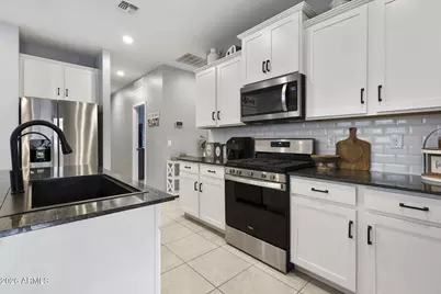 14154 W Voltaire Street, Surprise, AZ 85379 - Photo 11