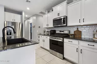 14154 W Voltaire St, Surprise, AZ 85379 - Photo 11