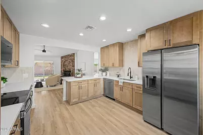 202 S Kenneth Place, Chandler, AZ 85226 - Photo 15