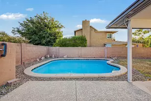 202 S Kenneth Pl, Chandler, AZ 85226 - Photo 35