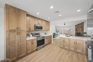 202 S Kenneth Pl, Chandler, AZ 85226 - Photo 17