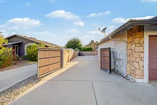 202 S Kenneth Pl, Chandler, AZ 85226 - Photo 35