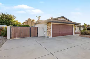 202 S Kenneth Pl, Chandler, AZ 85226 - Photo 3