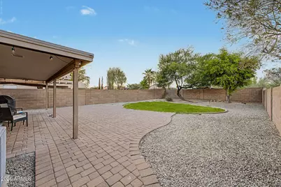 6458 W Saddlehorn Road, Phoenix, AZ 85083 - Photo 19