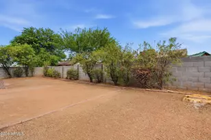 7742 W Cherry Hills Dr, Peoria, AZ 85345 - Photo 37