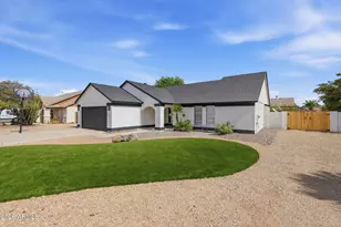 7742 W Cherry Hills Dr, Peoria, AZ 85345 - Photo 3