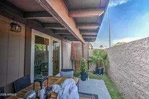916 S Hacienda Dr, Tempe, AZ 85281 - Photo 3