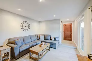 916 S Hacienda Dr, Tempe, AZ 85281 - Photo 29