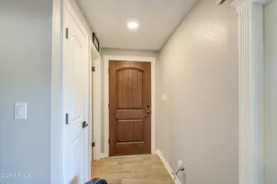 916 S Hacienda Dr, Tempe, AZ 85281 - Photo 33