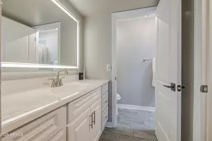 916 S Hacienda Dr, Tempe, AZ 85281 - Photo 11