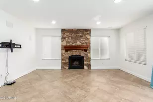 7217 W Crest Ln, Glendale, AZ 85310 - Photo 9