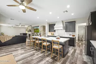 2434 W Sienna Bouquet Pl, Phoenix, AZ 85085 - Photo 13